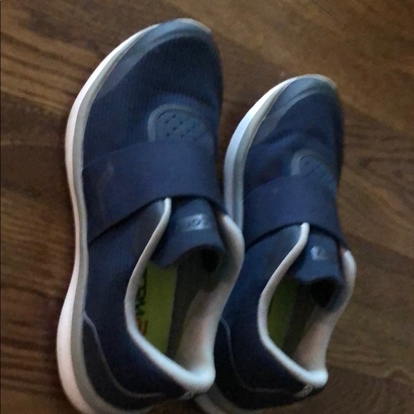 EUC womens saucony shoes sz 8 - Picture 3 of 4